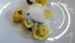 Tortellini spuma di parmigiano